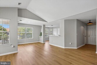 Building Photo - 5612 Willoughby Newton Dr