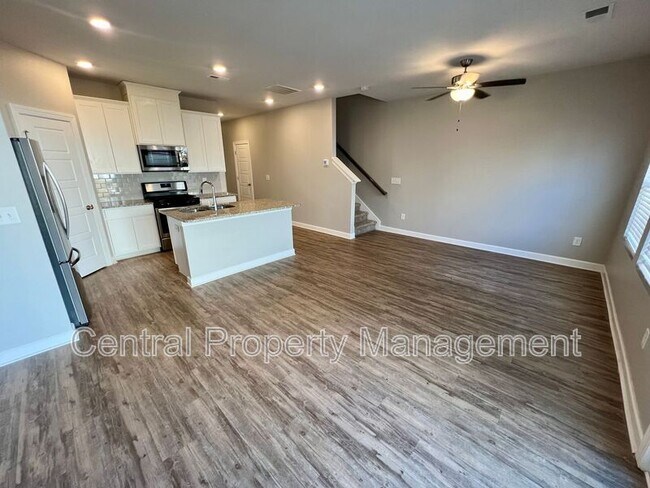 Foto del edificio - 613 Reese Ln