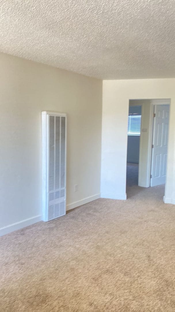 Building Photo - Oakdale Apartment