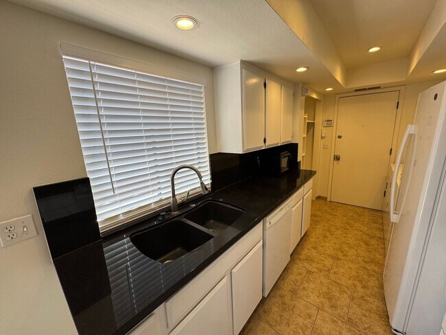 Foto del edificio - 10420 N 10th St