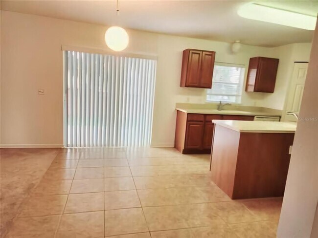 Foto del edificio - 15519 Willet Ct
