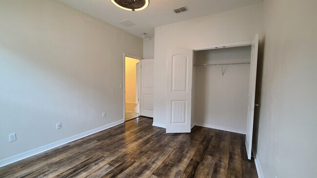 Building Photo - 2470 Marshfield Preserve Way