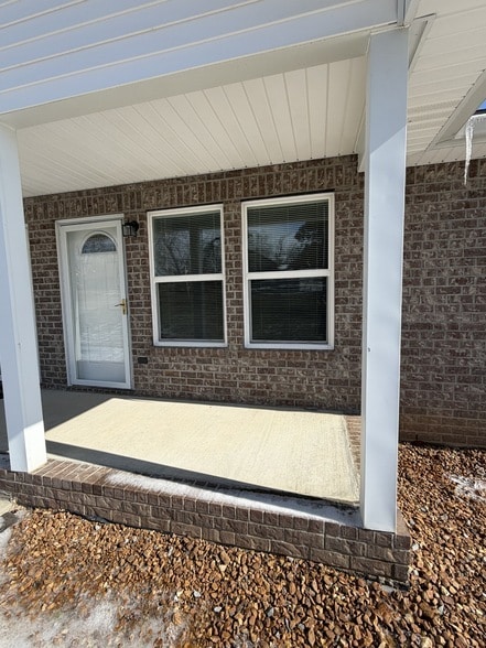 Building Photo - 157 Vulco Dr