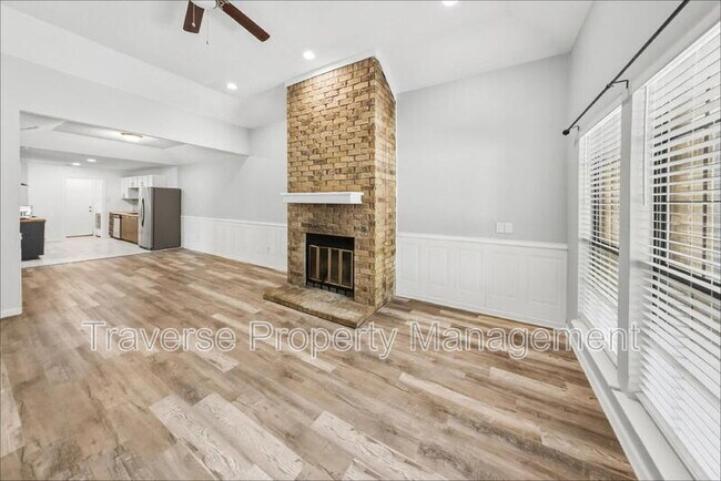 Foto del edificio - 7806 Laver Ct