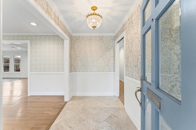 Foto del edificio - 6158 Burgoyne Rd