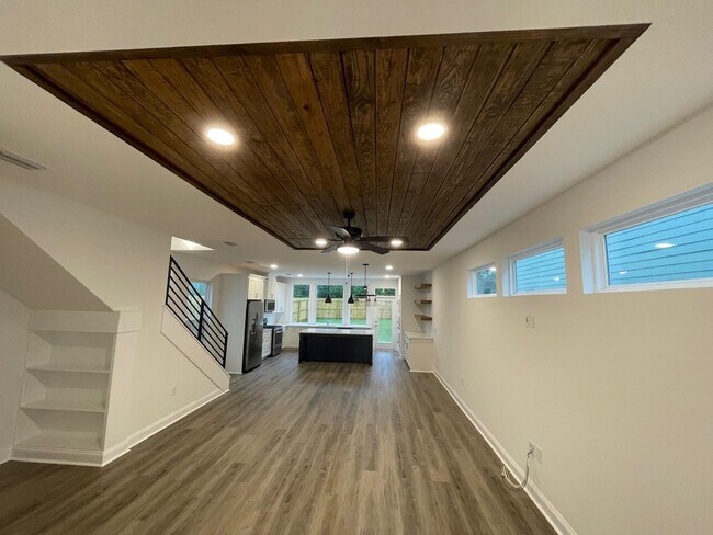 Building Photo - 438 Grand Oaks Rd