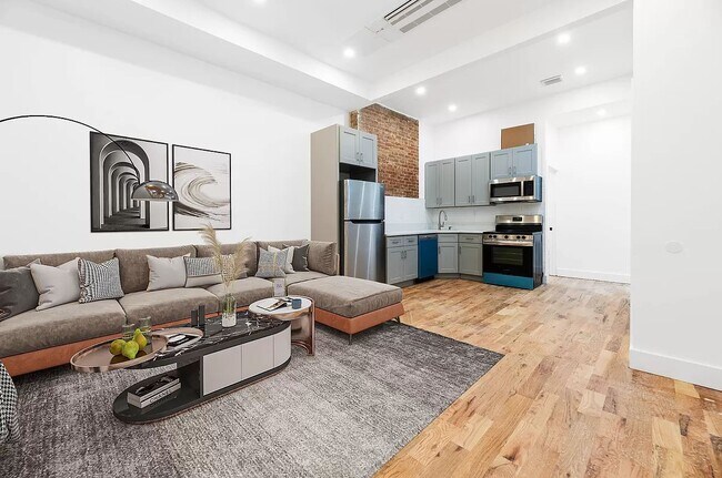 Building Photo - 532 West 187th Street