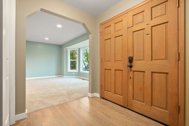 Building Photo - 3Bd/2.5Ba Bothell House