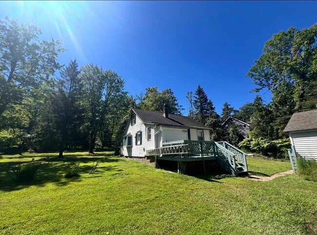 Foto del edificio - 815 Miller Ln