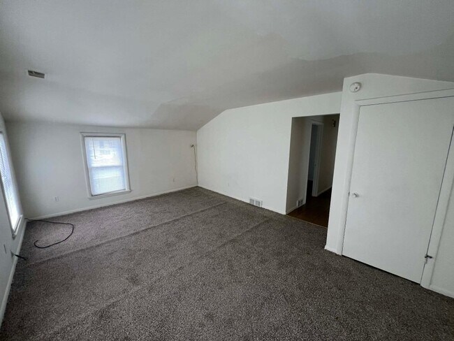 Foto del edificio - 62 E Main St