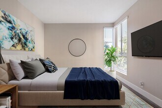 Interior Photo - Madison Hancock Park