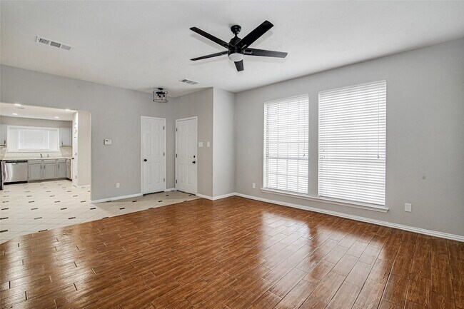 Foto del edificio - 120 N Flaxseed Ln