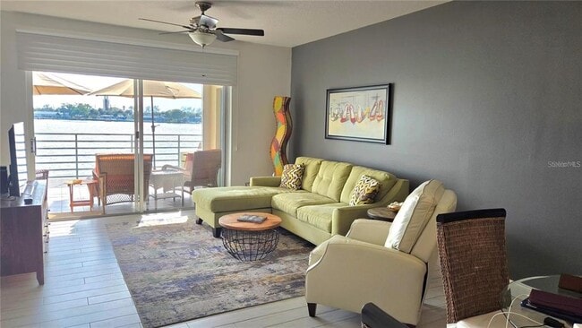 Building Photo - 7984 Sailboat Key Blvd S