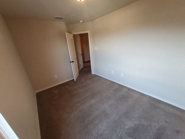 Foto del edificio - 7108 Micayla Cv