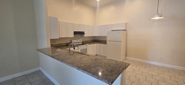 Building Photo - 1313 White Pine Dr