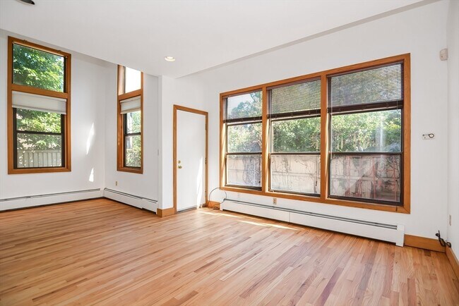 Building Photo - 109 Walden St