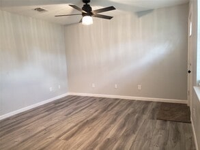 Building Photo - 1503 Ryon St