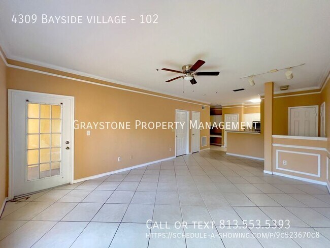 Foto del edificio - 4309 Bayside Village Dr