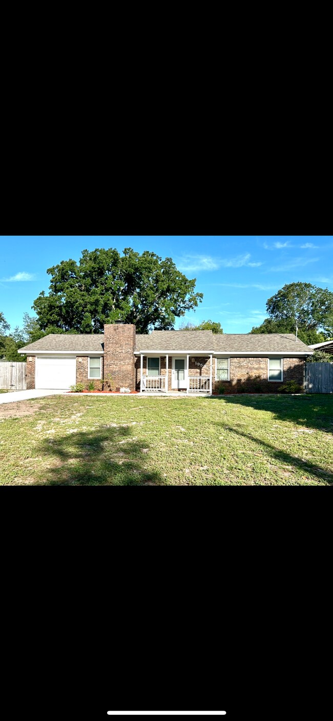 Building Photo - 1959 Frontera St