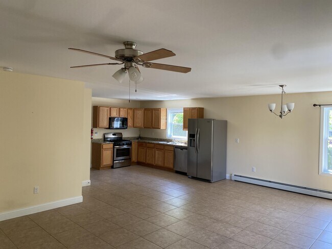 Foto del edificio - 116 Malletts Bay Ave