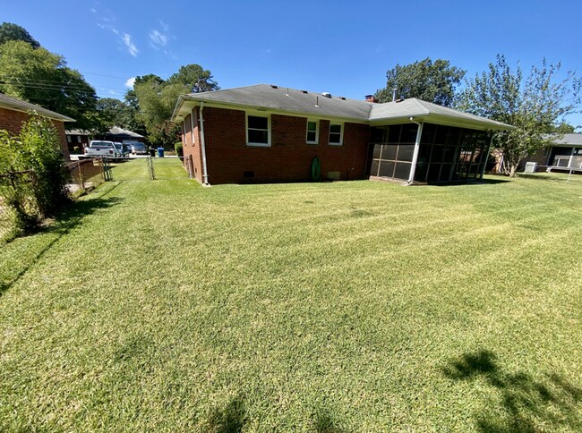 Foto del edificio - LAKEVIEW SHORES