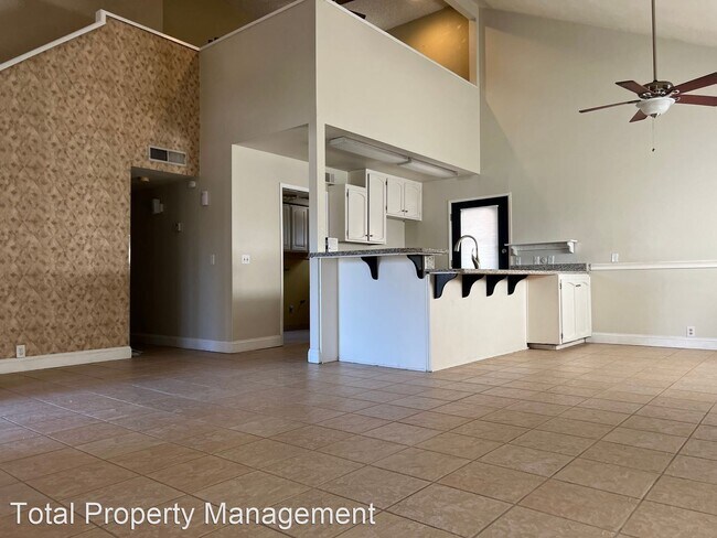 Foto del edificio - 3 br, 2 bath House - 3511 E Stapp Ave.