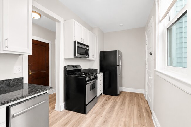Foto del edificio - 2514 W Belle Plaine Ave