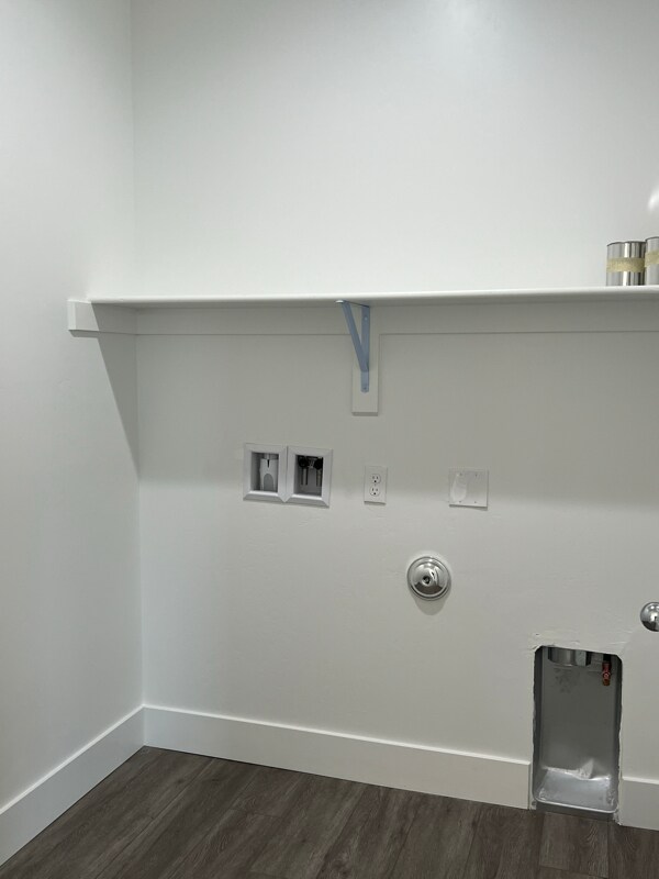 Foto del edificio - 5306 Hawkwatch Ln