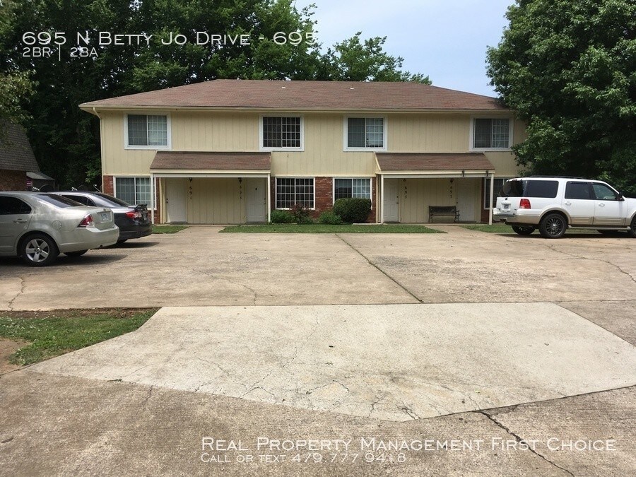 Primary Photo - 695 N Betty Jo Dr