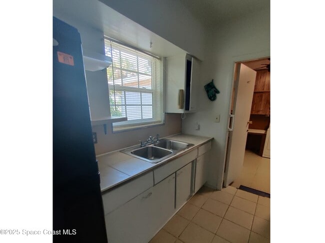 Building Photo - 700 Lund Cir