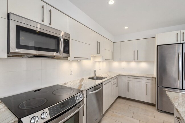 Building Photo - 17 Constellation Wharf