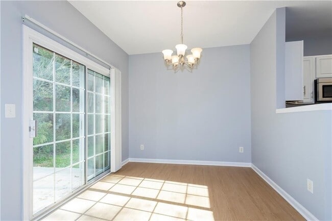 Building Photo - 995 Treymont Way SW