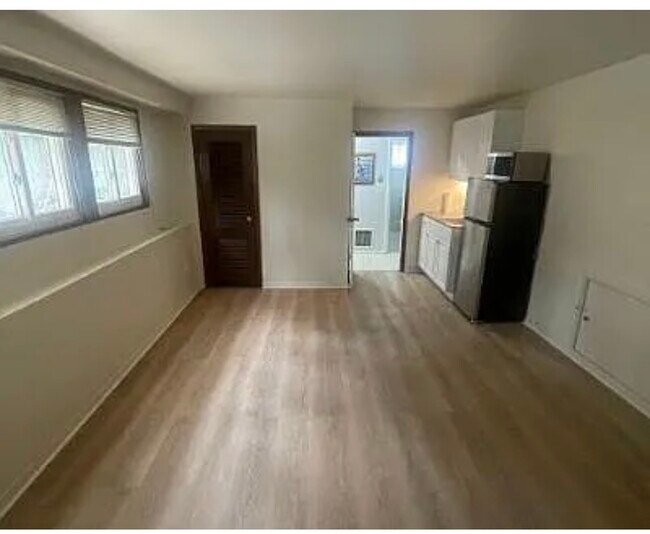 Foto del edificio - 1 Norton Ave