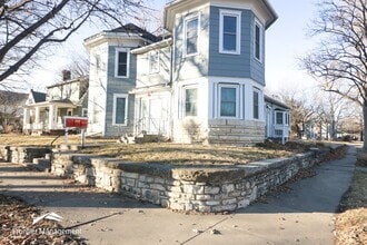 Building Photo - 1000 Leavenworth St