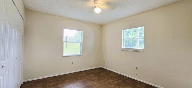 Building Photo - 121 Masterpiece Rd