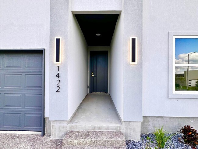 Foto del edificio - 1422 Eagles Ln