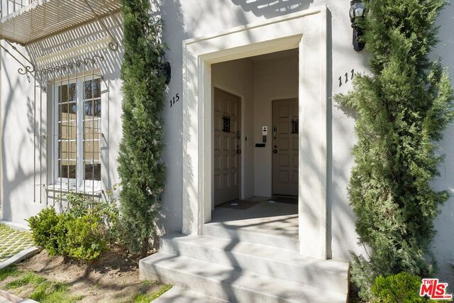 Foto del edificio - 115 N Mansfield Ave