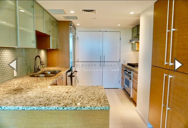 Building Photo - BEAUTIFUL 2 BEDROOM UNIT AT KOOLANI WITH 2...