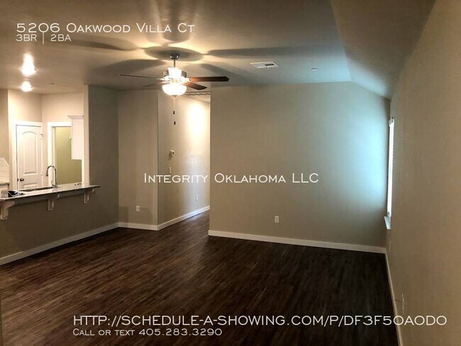 Building Photo - 5206 Oakwood Villa Ct