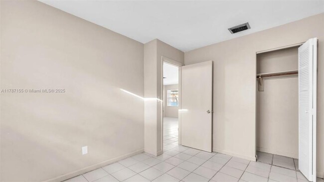 Building Photo - 2 bedroom in Miramar FL 33023