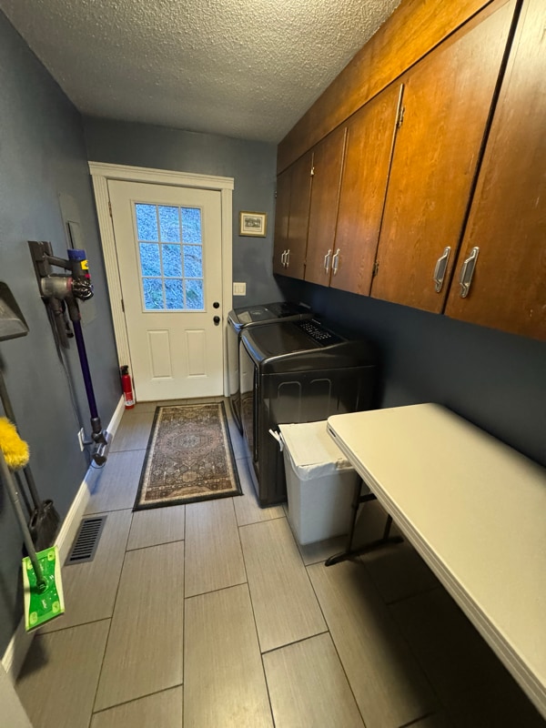 Building Photo - 247 Bruce Rd