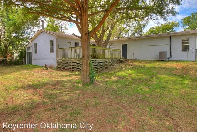 Building Photo - 4 br, 2 bath House - 2208 N Henney Rd