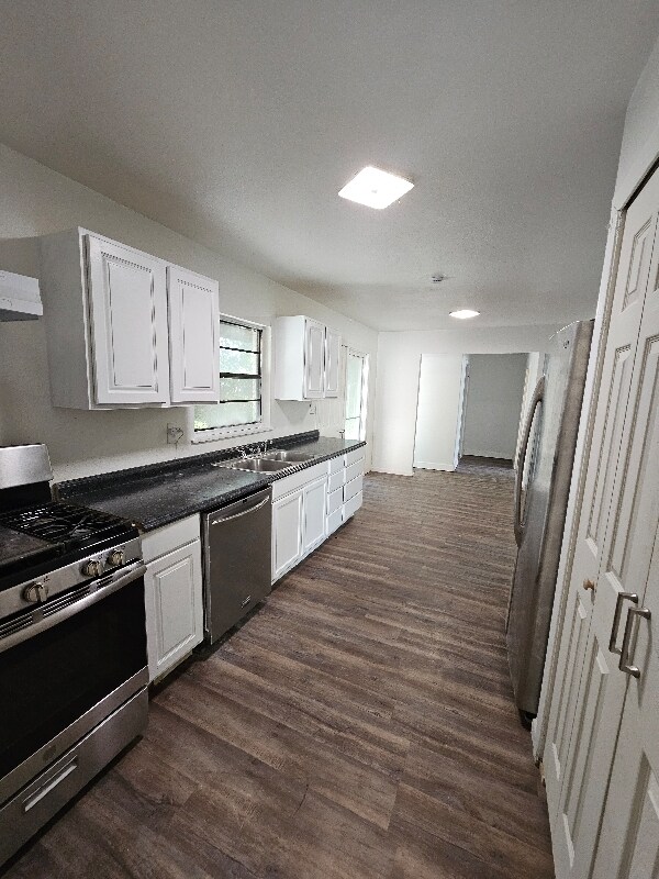 Foto del edificio - 548 Highfall Dr