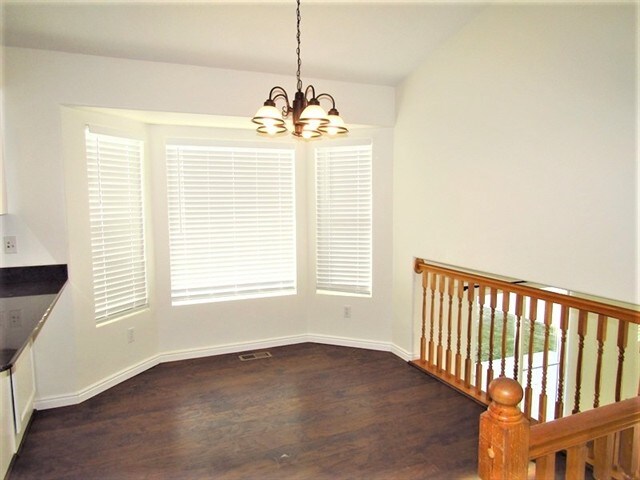 Building Photo - 2042 S Lake Mesa Drive