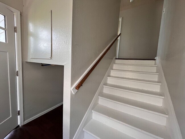 Foto del edificio - 1409 N Klein Ave