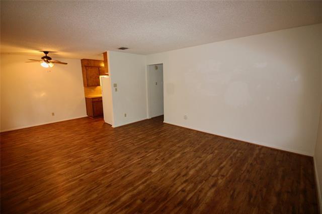 Foto del edificio - 511 W Oak St