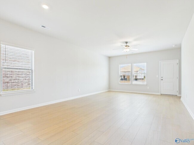 Foto del edificio - 16862 Orleans Dr