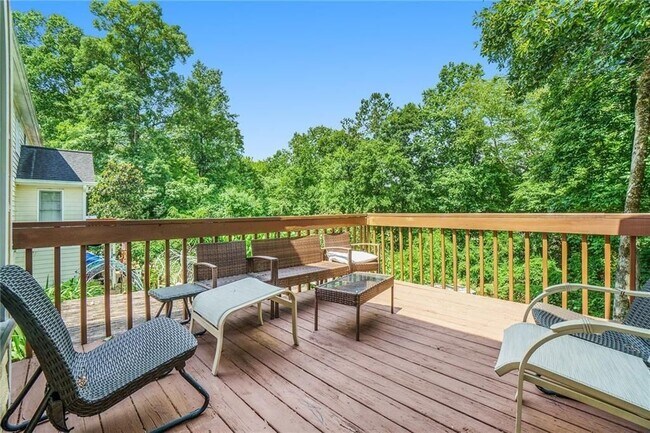 Foto del edificio - 855 River Overlook Dr NW