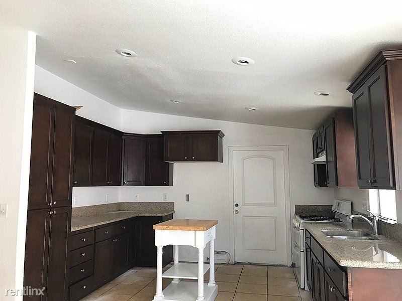 Primary Photo - 3 br, 1.5 bath House - 26498 Olson Avenue