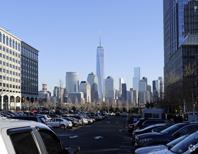 Building Photo - 88 Morgan Condominiums